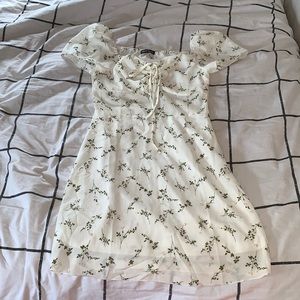 Cottage core cream dress w/ flowers